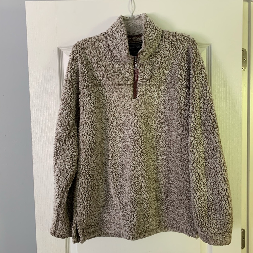 True Grit Pullover Size Medium